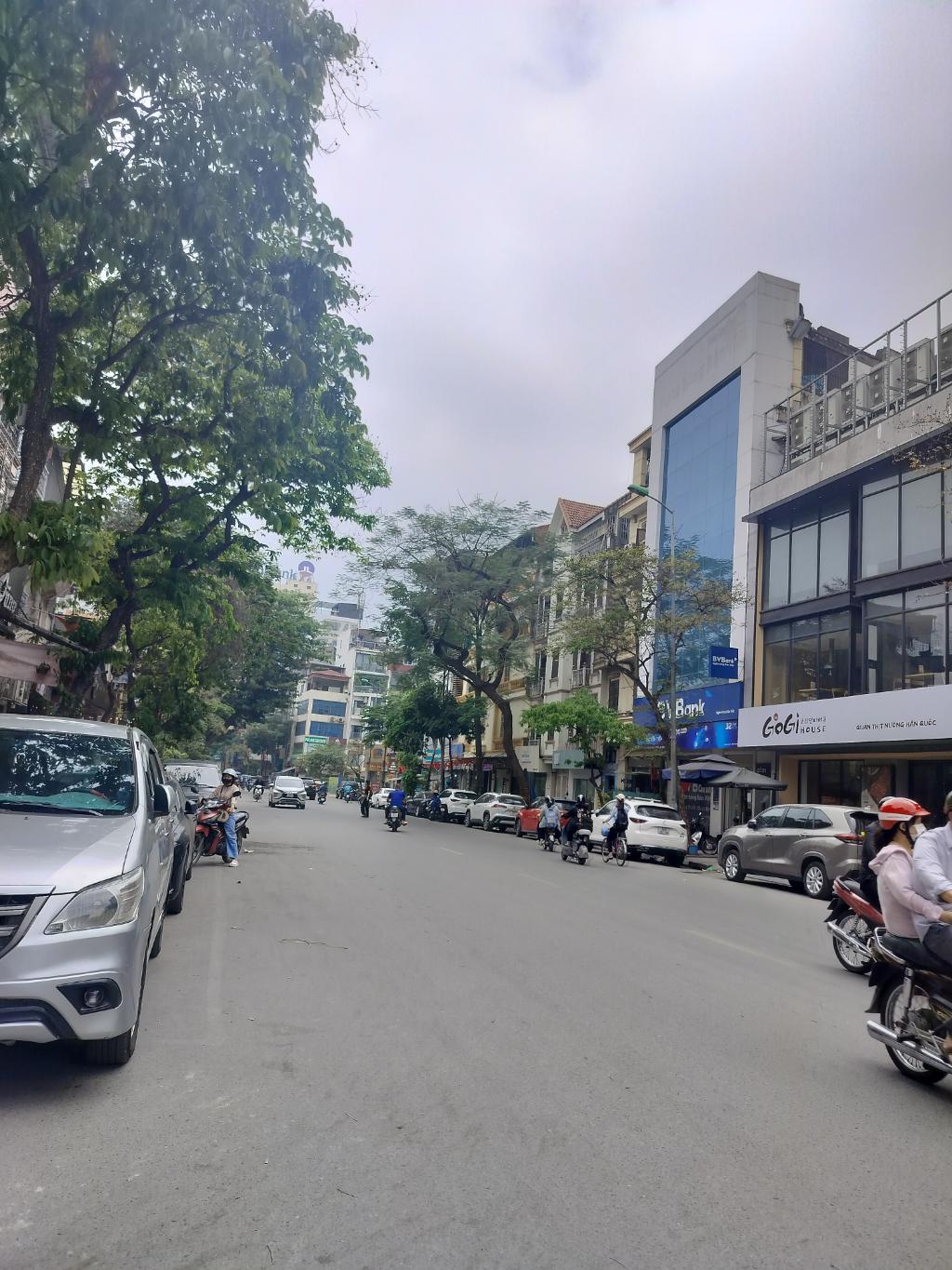 HIẾM HOÀNG CÂUG_Ô TÔ_NGÕ THÔNG_NỘI THẤT ĐẸP_11.85 TỶ.