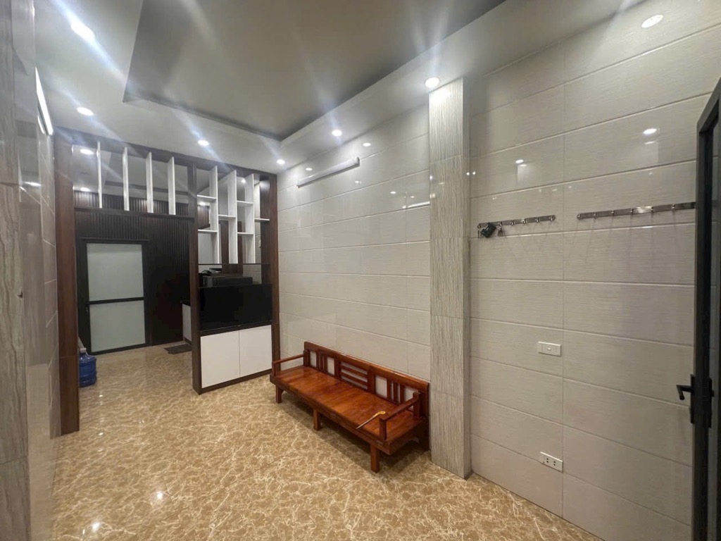 Nhà phố Trung Phụng – Ngõ rộng, giao thông thuận tiện – 30m2 – 3 tầng – 4.93 tỉ