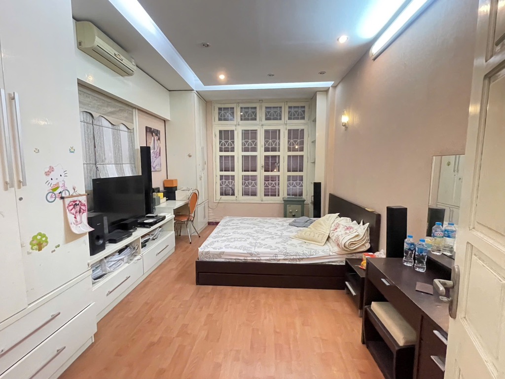 Nhà phố Nguyễn Chí Thanh – Ô tô – Lô góc – Nhà đẹp – 32m2 – 6 tầng – 8.95 tỷ