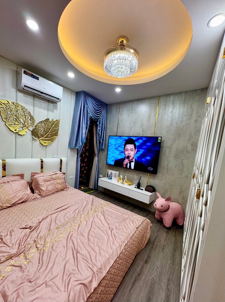 Nhà phố Lương Định Của – Ngõ nông - Nhà đẹp – Thang máy – 35m2 – 5 tầng – 8.65 tỷ