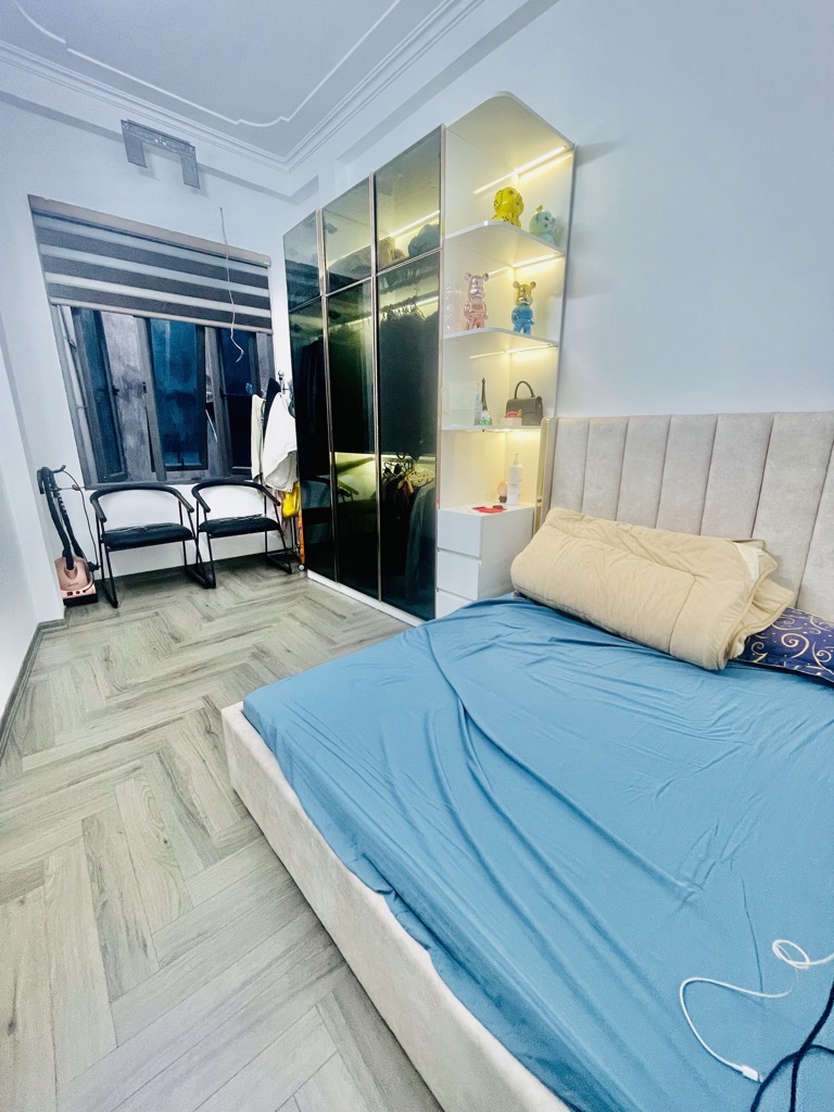 Nhà phố La Thành – Ngõ thông – 3 thoáng – Nhà đẹp – 40m2 – 4 tầng – 7.4 tỷ