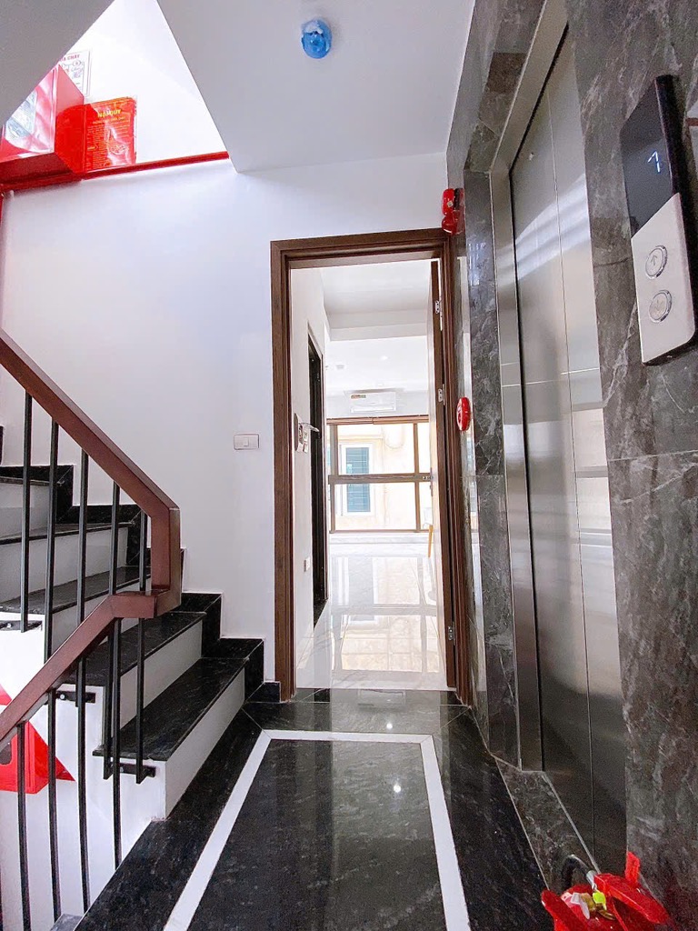 Nhà phố Thái Hà – Ngõ rộng – Kinh doanh – Thang máy – 56m2 – 7 tầng – 18.8 tỷ