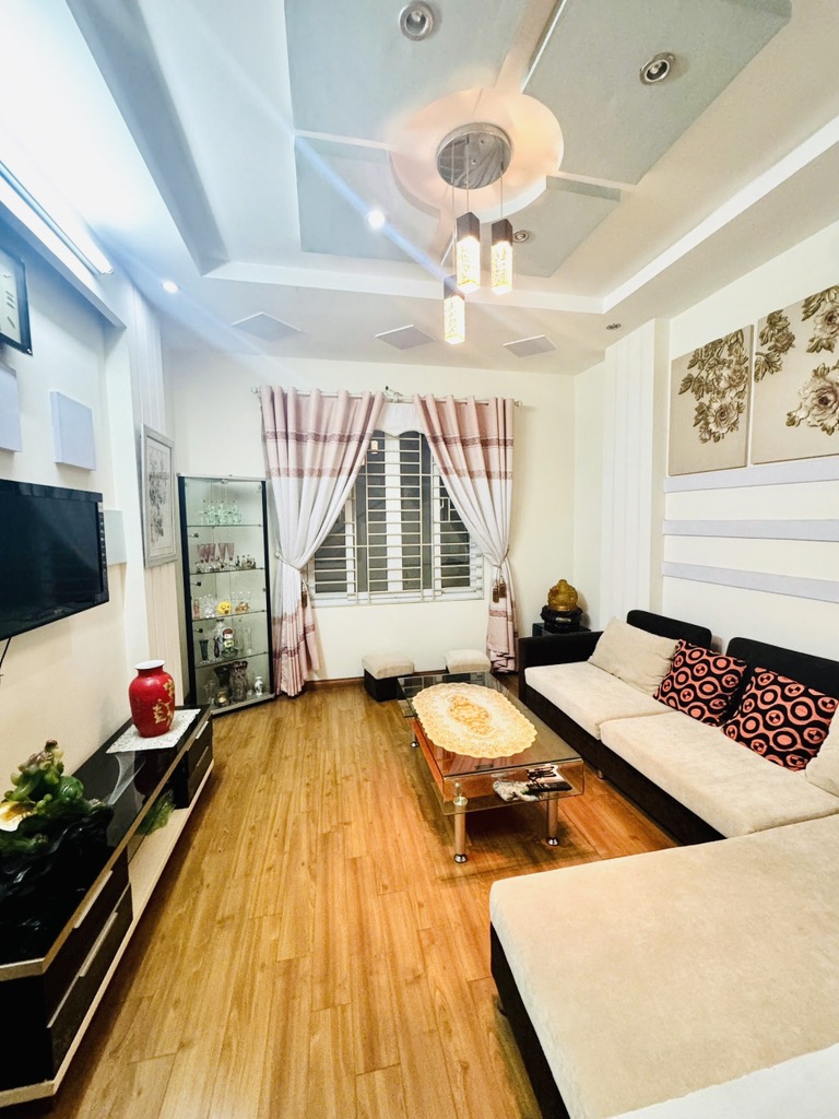 Nhà phố Phan Kế Bính – Ngõ rộng – 2 thoáng – Nhà đẹp – 44m2 – 5 tầng – 8.55 tỷ