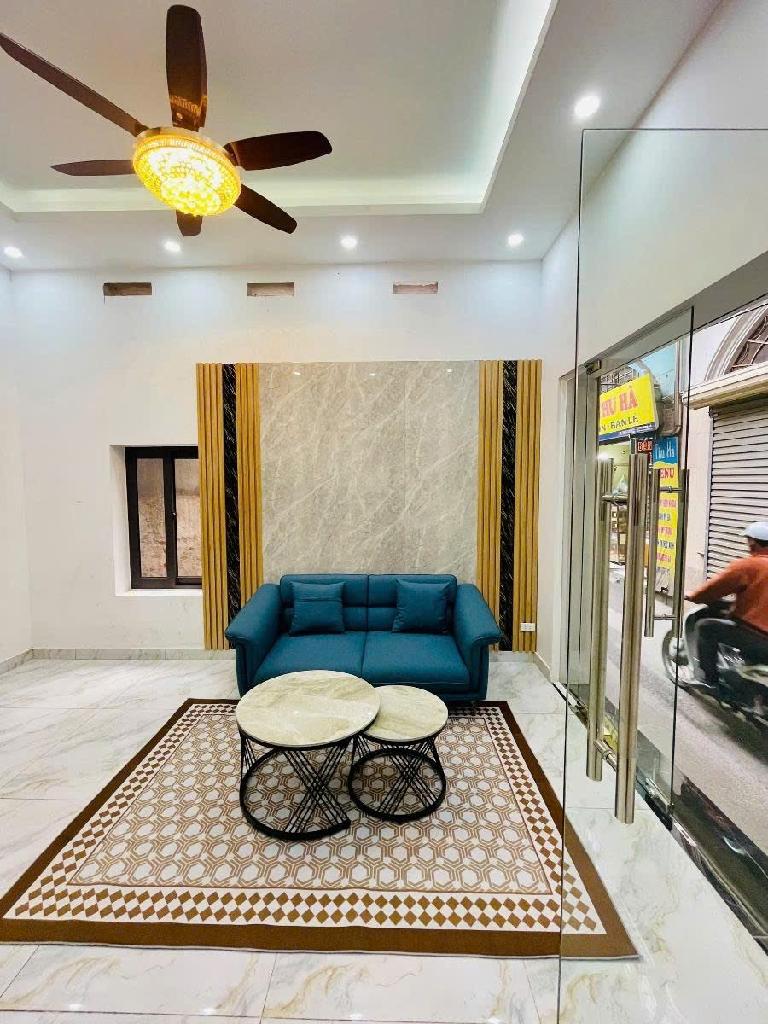 Nhà phố Khương Thượng – Mặt phố kinh doanh – Gần hồ - Lô góc – 28m2 – 6.95 tỷ