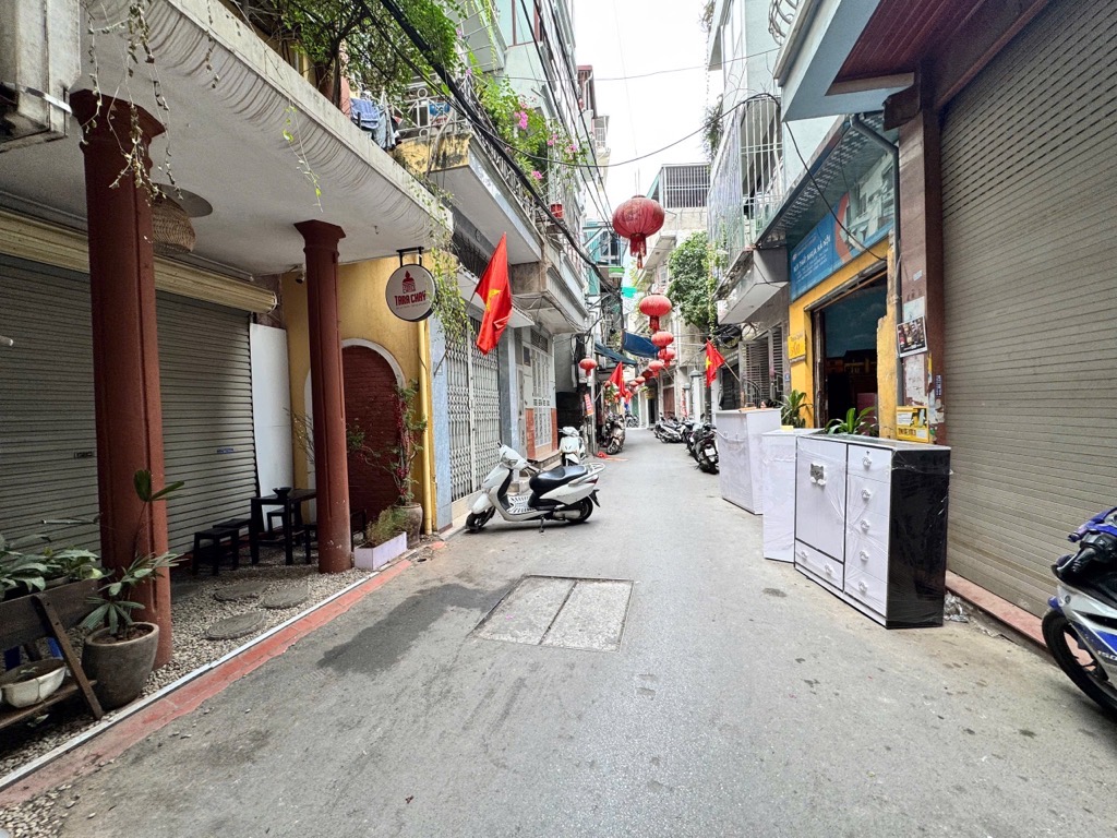 Nhà phố Trường Chinh – Ngõ thông ô tô qua – Kinh doanh – Nhà đẹp – 38m2 – 10 tỷ