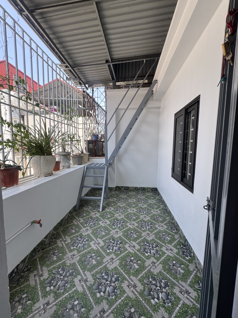 Nhà phố Tôn Đức Thắng – Ngõ nông – Gần hồ - Nhà đẹp – 32m2 – 5 tầng – 8.75 tỷ