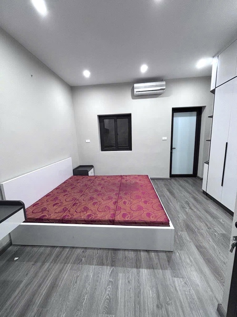 Nhà phố Đội Cấn – Ngõ nông – Nhà đẹp, thoáng mát – 35m2 – 4 tầng – 7.85 tỷ