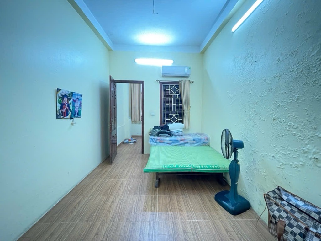 Nhà phố Hào Nam – Ngõ nông – 2 mặt ngõ thoáng – Nhà đẹp – 32m2 – 5 tầng – 8.2 tỷ