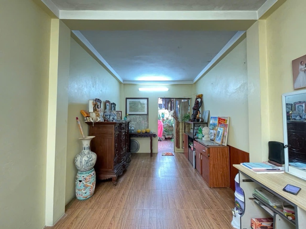Nhà phố Hào Nam – Ngõ nông – 2 mặt ngõ thoáng – Nhà đẹp – 32m2 – 5 tầng – 8.2 tỷ
