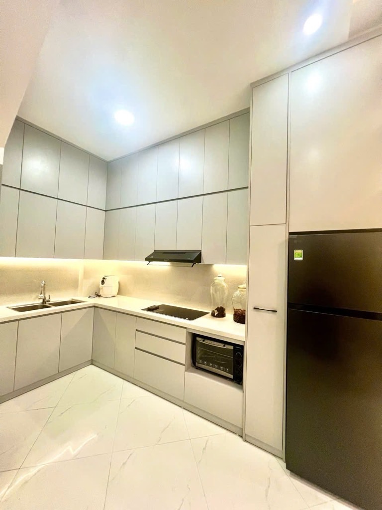 Nhà phố Trường Chinh – Ngõ thông, rộng rãi – Nhà đẹp – 43m2 – 5 tầng – 8.85 tỷ