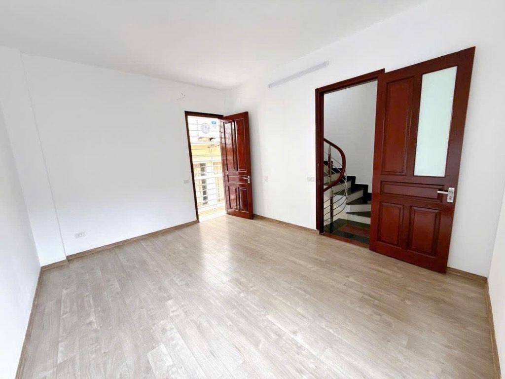 Nhà phố Thịnh Quang – Ngõ nông – 2 thoáng – Nhà xây đẹp – 33m2 – 5 tầng – 7.75 tỷ