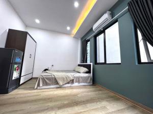 Nhà phố Pháo Đài Láng – Chung cư mini – 3 thoáng – Doanh thu tốt – 64m2 – 5 tầng – 12 tỷ