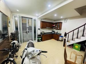 Nhà phố Khâm Thiên – Ngõ nông – Mặt tiền rộng thoáng – 30m2 – 5 tầng – 6.3 tỷ