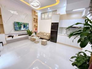Nhà phố Thịnh Quang – Ngõ nông – 2 thoáng – Nhà xây đẹp – 33m2 – 5 tầng – 7.75 tỷ