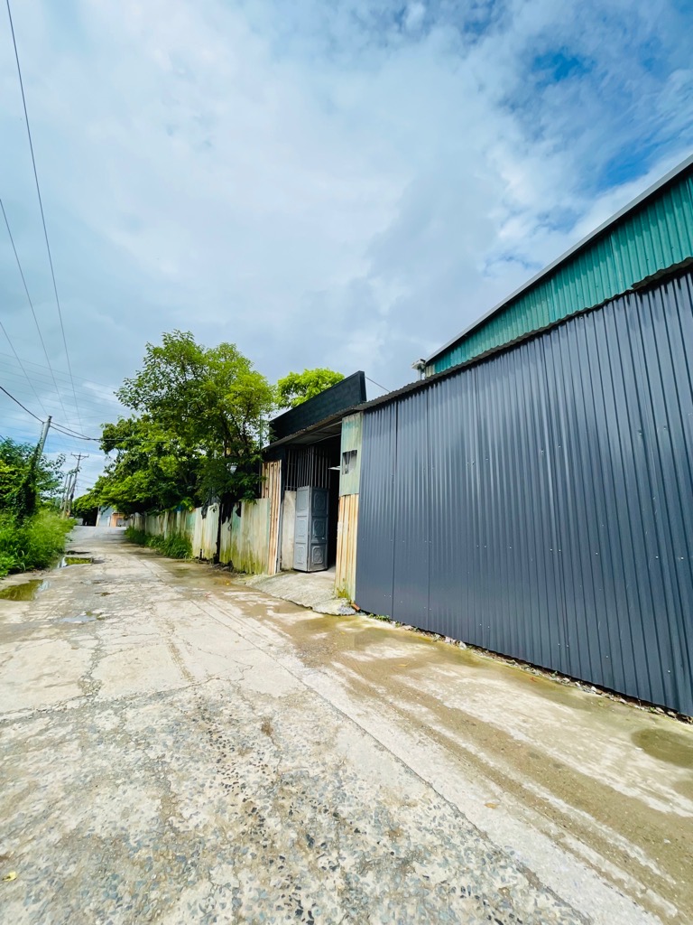 Bán nhà xưởng đẹp ,1151m2, 10,8 tỉ