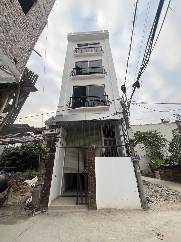 Bán nhà đông la hoài đức  41m2. 4,85 tỉ