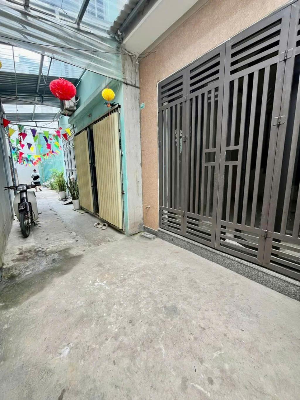 Bán nhà yên nghĩa nhà đẹp ở ngay 34 m2. 3,75 tỉ