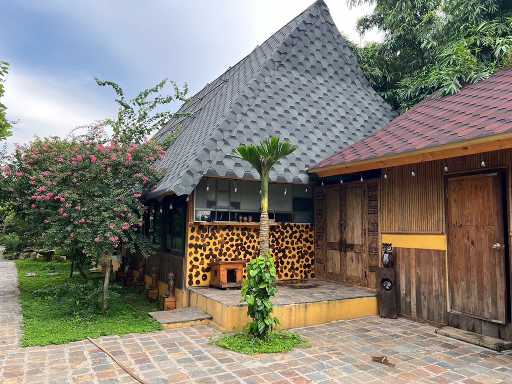 Bán đất tặng nhà song phương 1284m2. 10,5 tỉ
