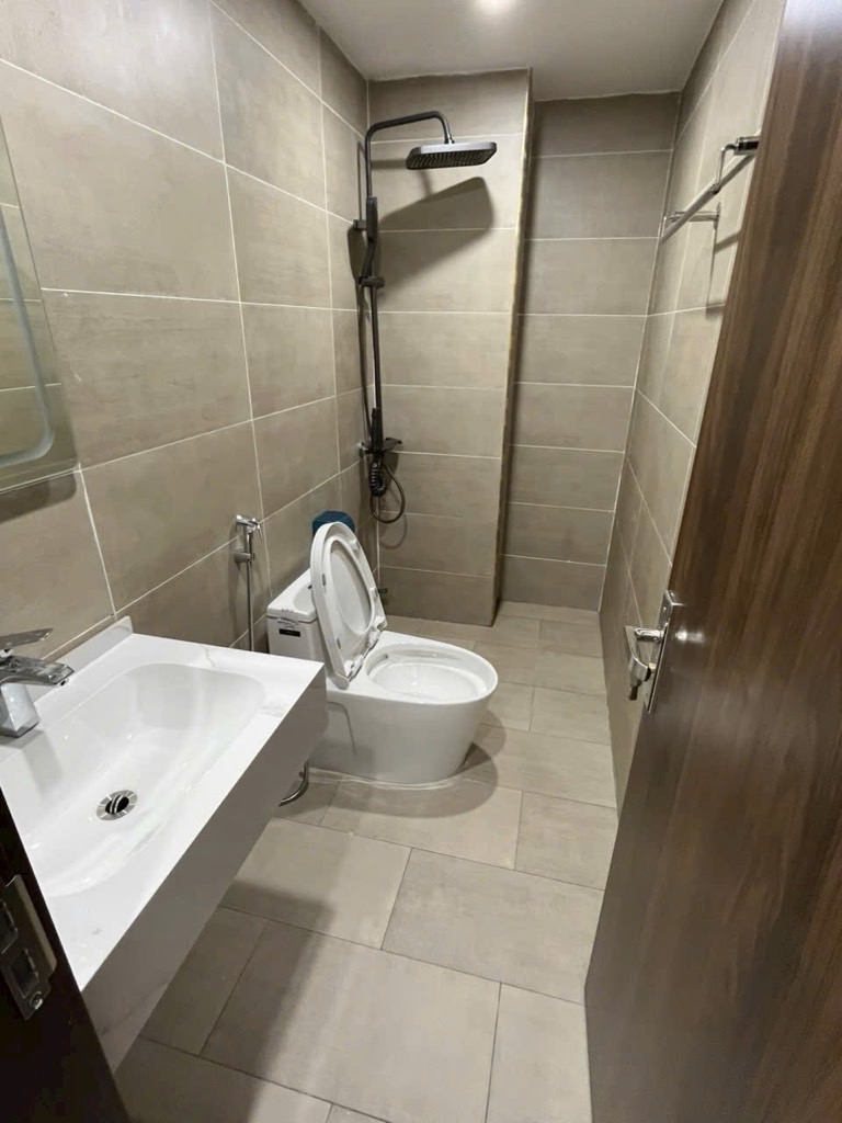 Bán nhà an thượng nhà đẹp ở ngay 40m2 3, 5 tỉ
