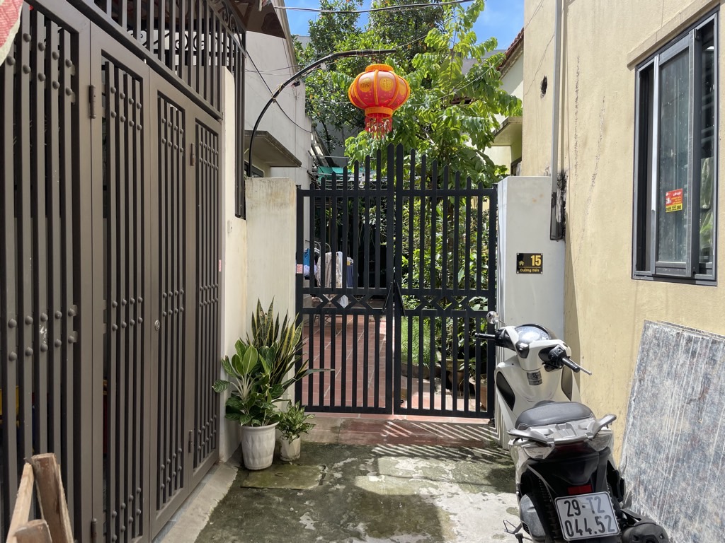 Bán nhà đông la nhà đẹp ở ngay 59m2. 6,2 tỉ