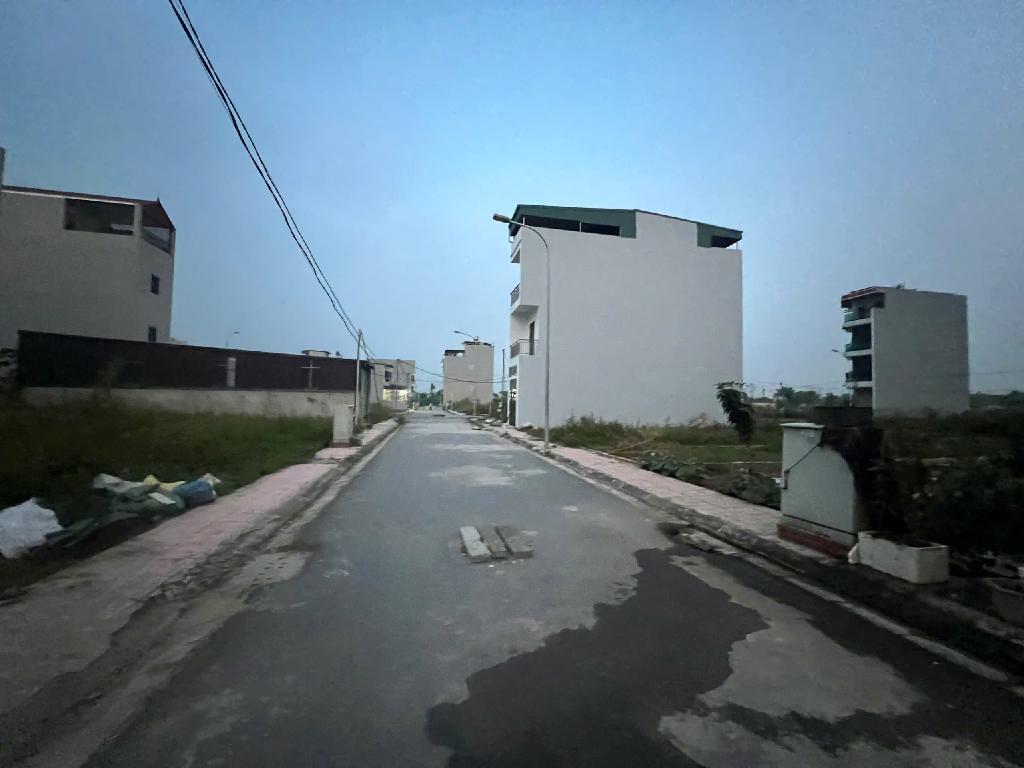 Bán đất song phương hoài đức 48m2. 6,4 tỉ