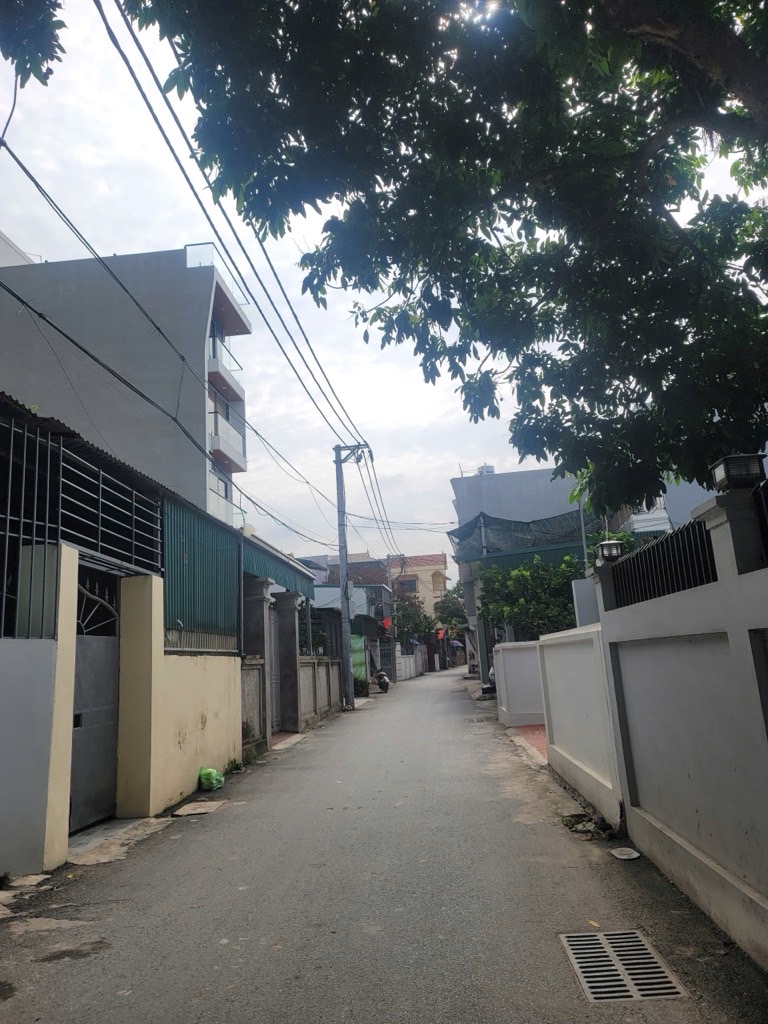 Bán đất tặng nhà đại thành quốc oai 177m2 7,5 tỉ