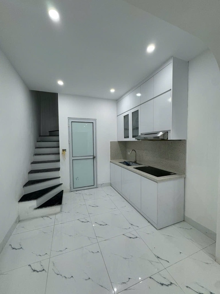 Bán nhà Phan đình giót 30m2. 2,9 tỉ