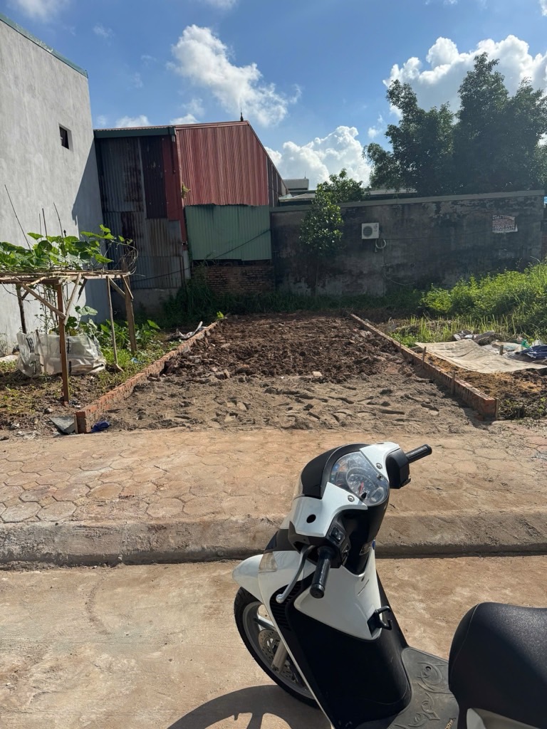 Bán đất lại yên hoài đức 52m2. 8,1 tỉ