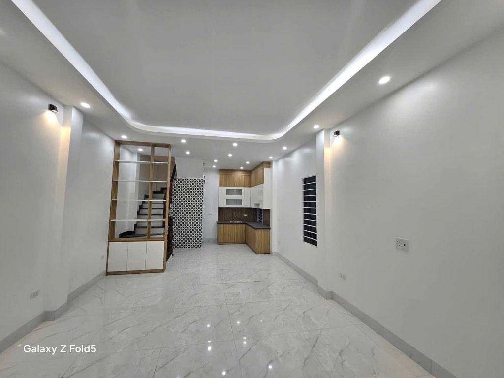 Bán nhà đông la, nhà đẹp ở ngay 40m2. 6,49 tỉ