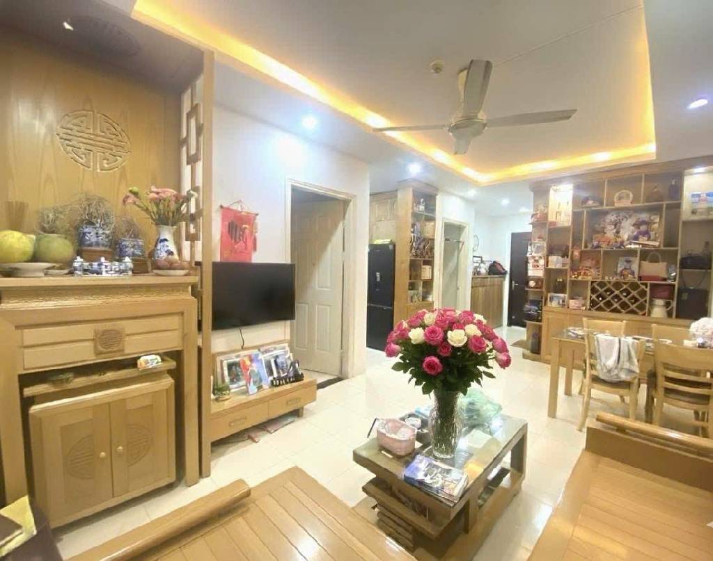 Bán nhà la phù nhà đẹp ở ngay 30m2. 5,2 tỉ