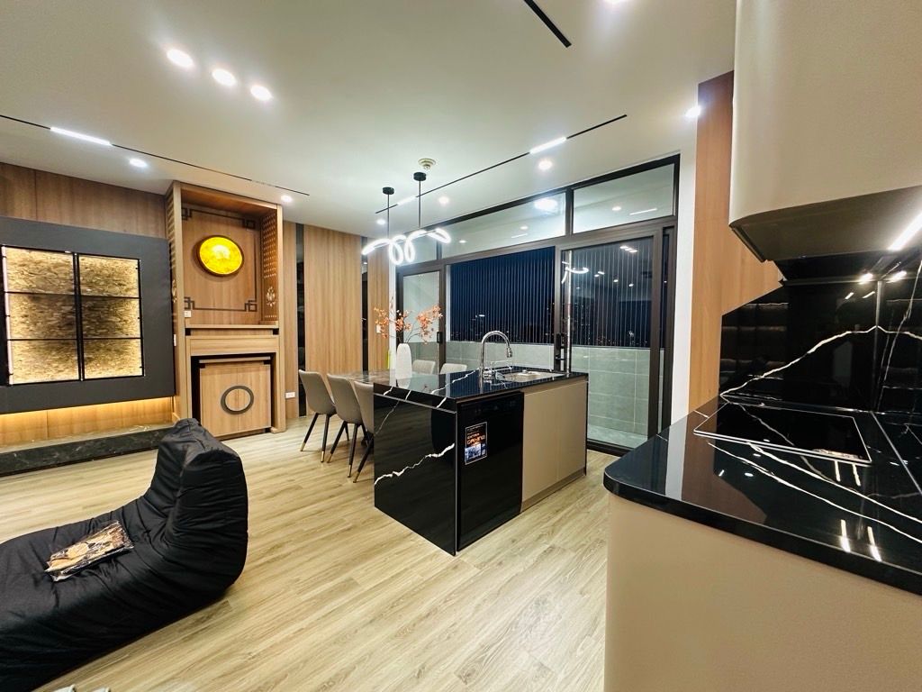 Bán nhà vân côn nhà đẹp ở ngay 52m2. 4,4 tỉ