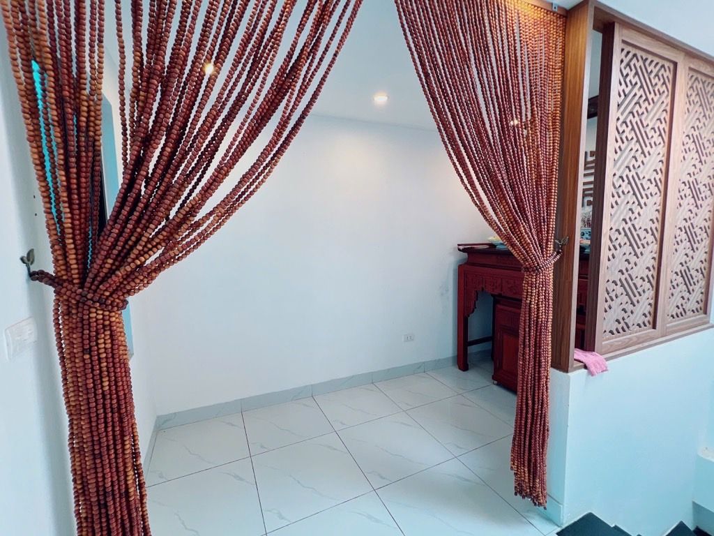 Bán nhà đông la nhà đẹp ở ngay 31m2. 5,85 tỉ