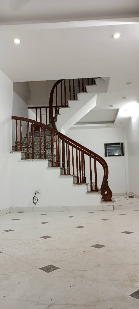 Bán nhà đông la, nhà đẹp ở ngay 31m2. 4,98 tỉ