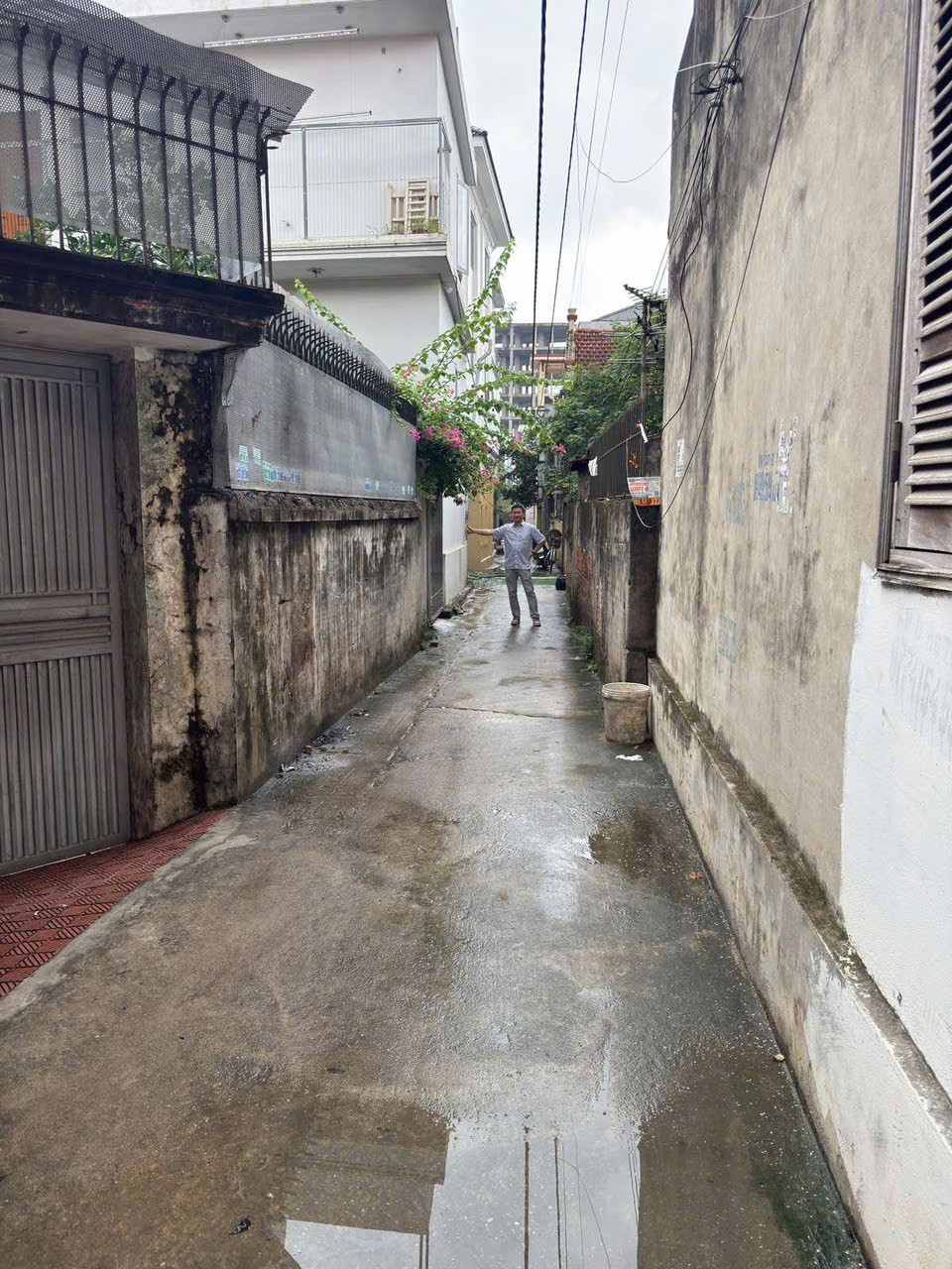 Bán đất tặng nhà la phù hoài đức 142m2.  11,8 tỉ