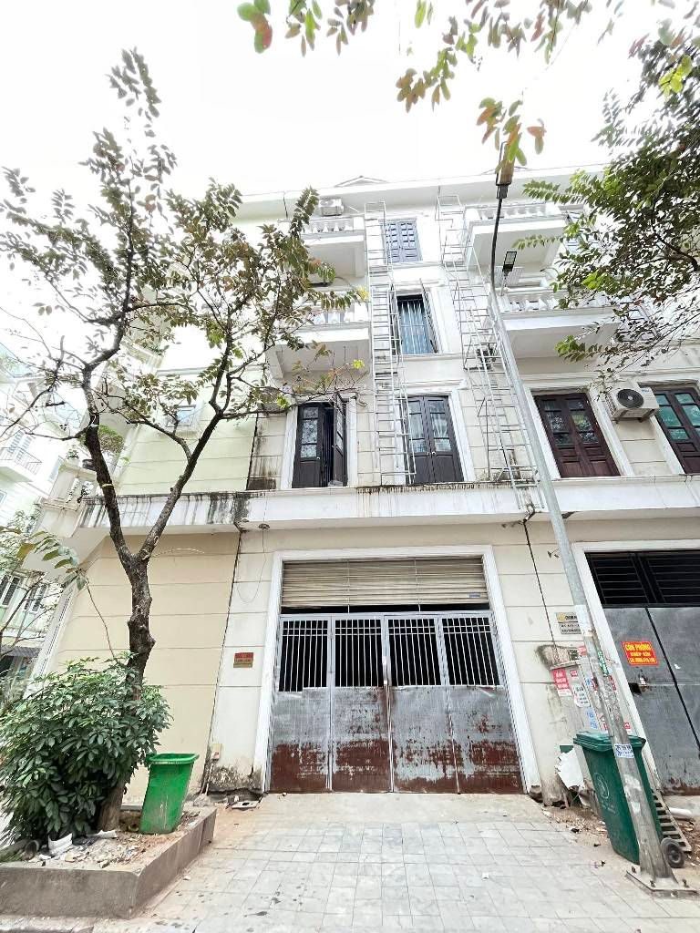 Bán nhà khu đô thị đô nghĩa 105m2.  22 tỉ