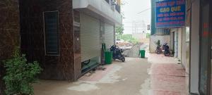 Bán nhà đông la nhà đẹp ở ngay 30m2. 4,3 tỉ