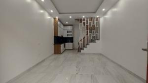 Bán nhà đông la nhà đẹp ở ngay 33m2. 4,85 tỉ
