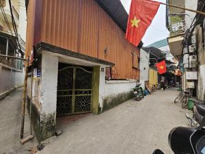 Bán đất la phù hoài đức 143m2.  7,99 tỉ
