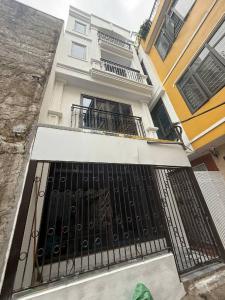 Bán nhà miêu nha nhà đẹp ở ngay 42m2. 6,7 tỉ