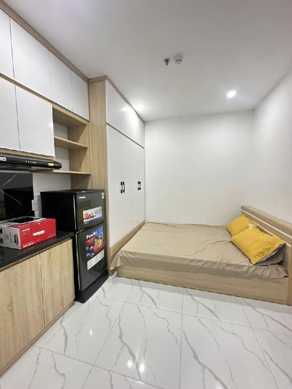 Bán LK Văn Khê, 50m2, 7 tầng, đường 27m.