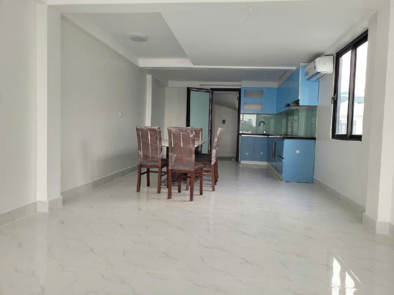 Cần Bán LK Văn Khê, 50m2, 7 tầng.