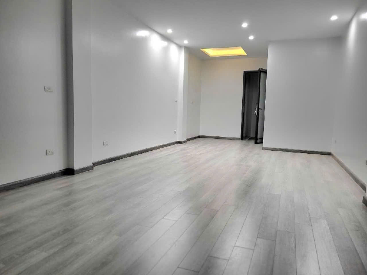 Cần Bán LK Văn Khê, 50m2, 7 tầng.