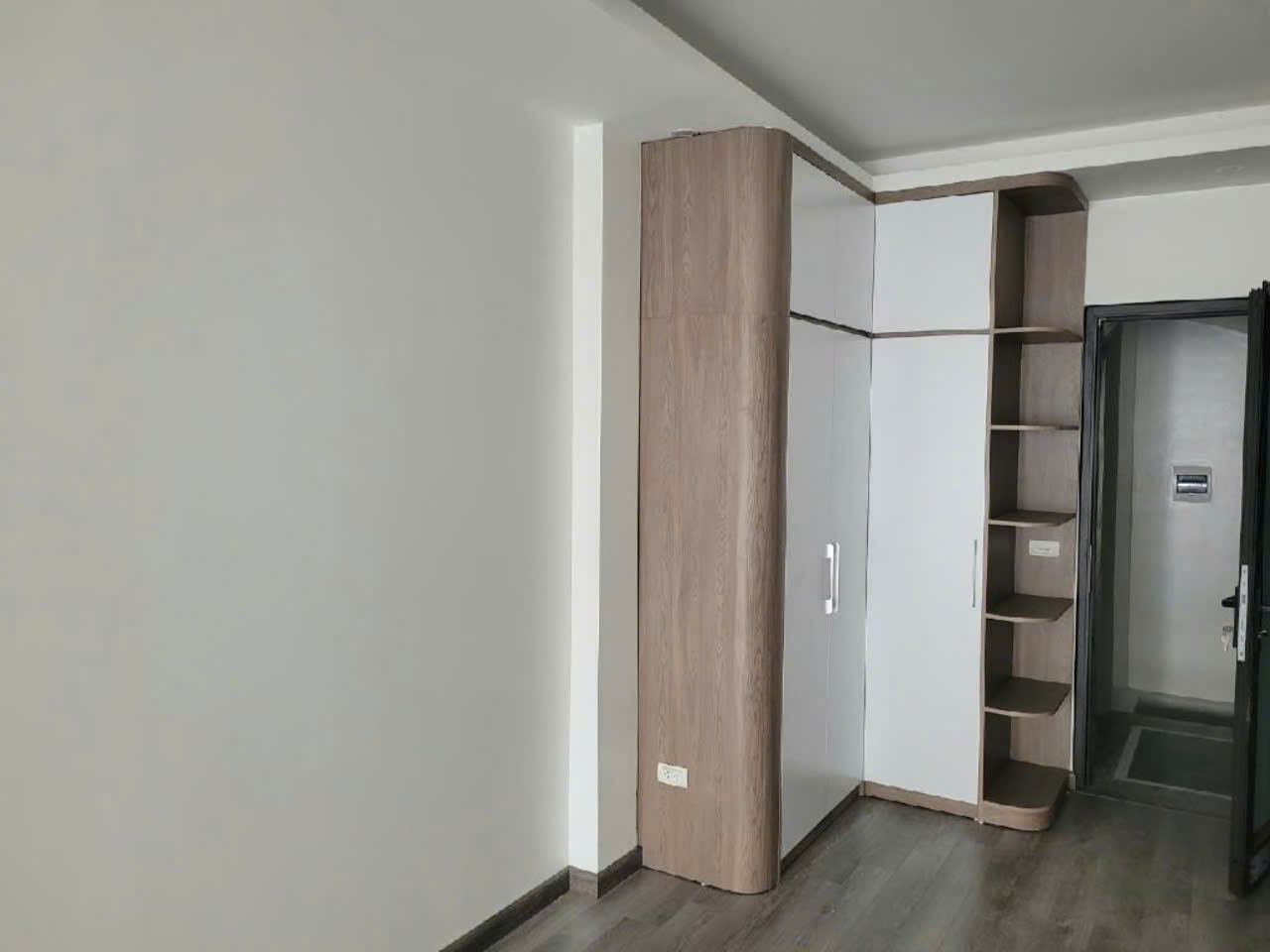 Cần Bán LK Văn Khê, 50m2, 7 tầng.