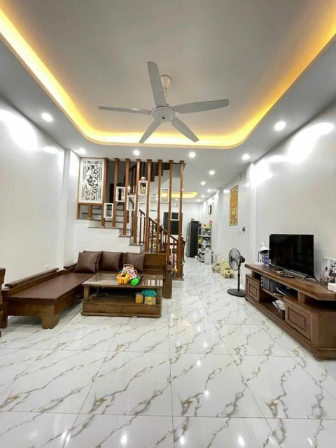 Hàng hiếm Mỹ Đình, ngõ rộng, nông, gần chợ, 42m2, Chỉ 6.2 tỷ