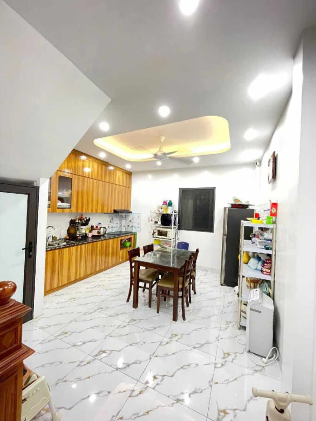Nhà đẹp Mỹ Đình, ngõ rộng, 10m ra đường oto, 200m ra bãi xe, 43m2, Chỉ 7.15Tỷ