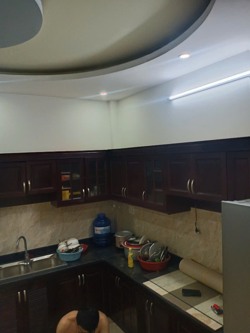 NHÀ BÁN, HOÀNG VĂN THỤ ,TÂN BÌNH ,NGANG 4 DÀI 15, 5 TẦNG MỚI CHỈ 9.1 TỶ, TẶNG NỘI THẤT GỖ CAO CẤP.