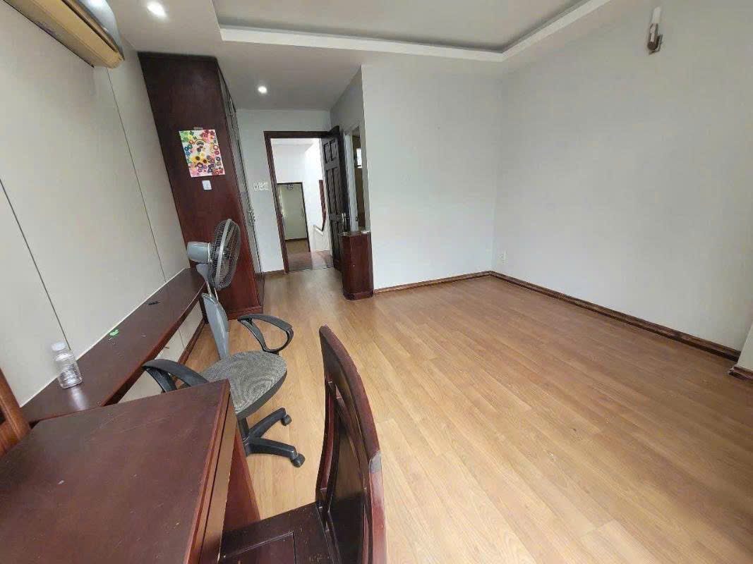 Nhà phố 90m2 - Giá 11.2 tỷ - View sông mộng mơ - Đường số D5A - Quận 7