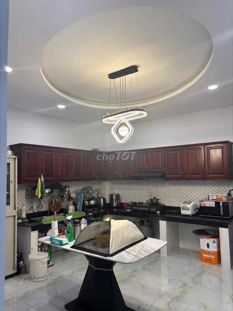 HXH 65m2 - Giá 7.5 tỷ - Ngang 4.2m - 5PN - Phạm Hữu Lầu - Quận 7