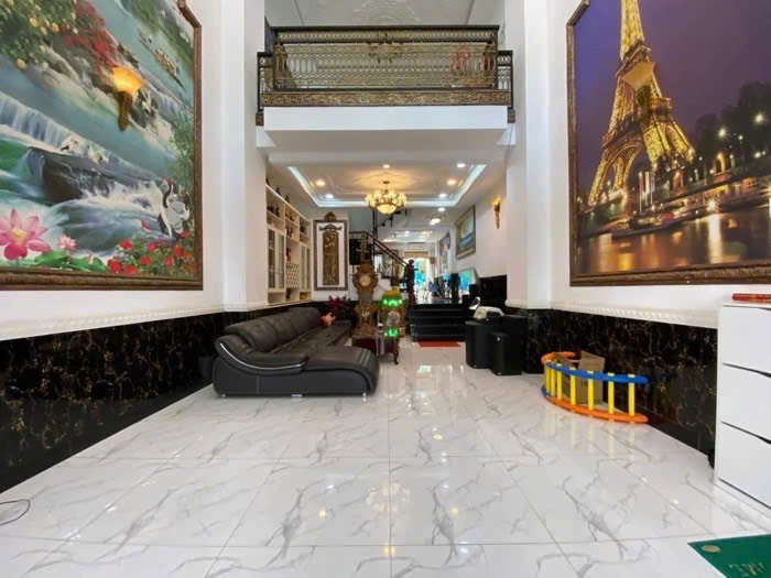 Mặt tiền 100m2 - Giá 16.5 tỷ - 4PN - ngang 5m - Đường Tân Thuận Nam, Q7