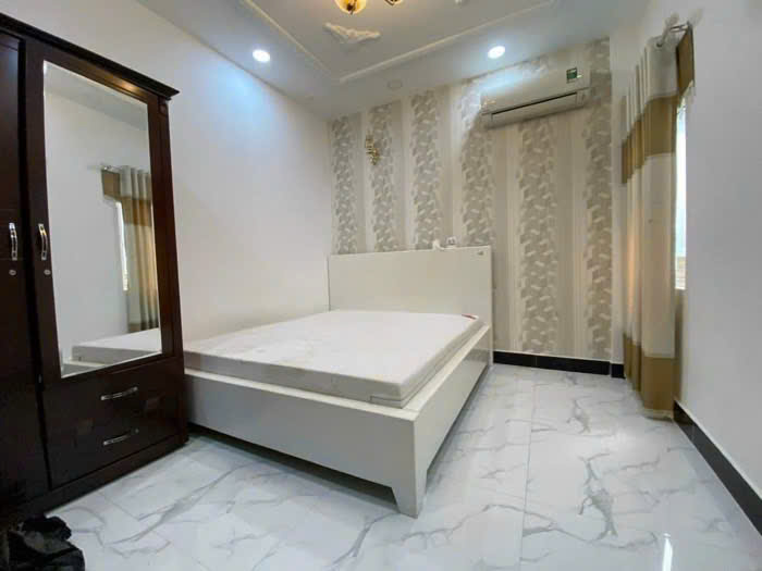 Mặt tiền 100m2 - Giá 16.5 tỷ - 4PN - ngang 5m - Đường Tân Thuận Nam, Q7